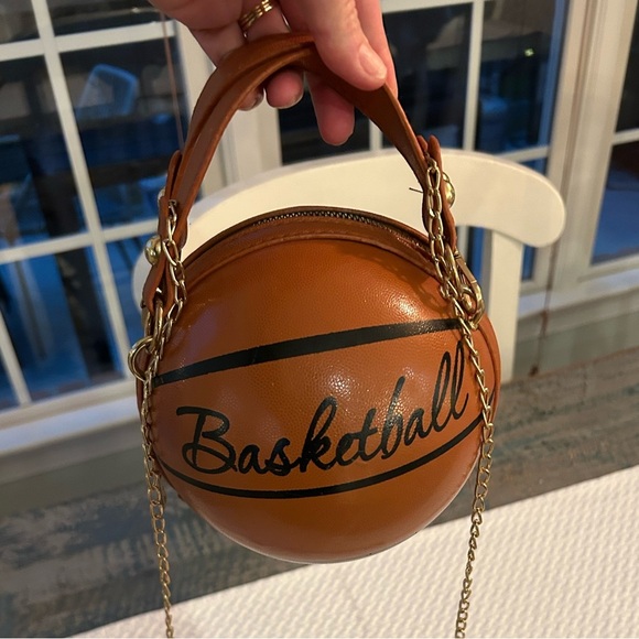 Basketball Purse Round 6” diameter, Clean Black Interior 3” drop two handles - Picture 1 of 6